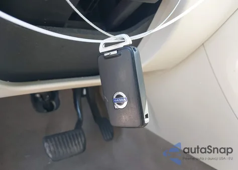 2014 Volvo Xc60 3.2 from USA, damaged, VIN YV4952DL3E2544784